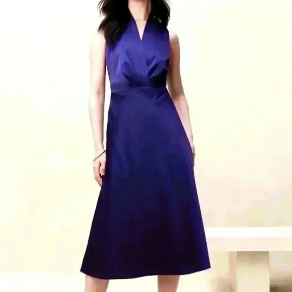 BANANA REPUBLIC SATIN V-NECK KNEE-LENGTH DRESS - Picture 1 of 5